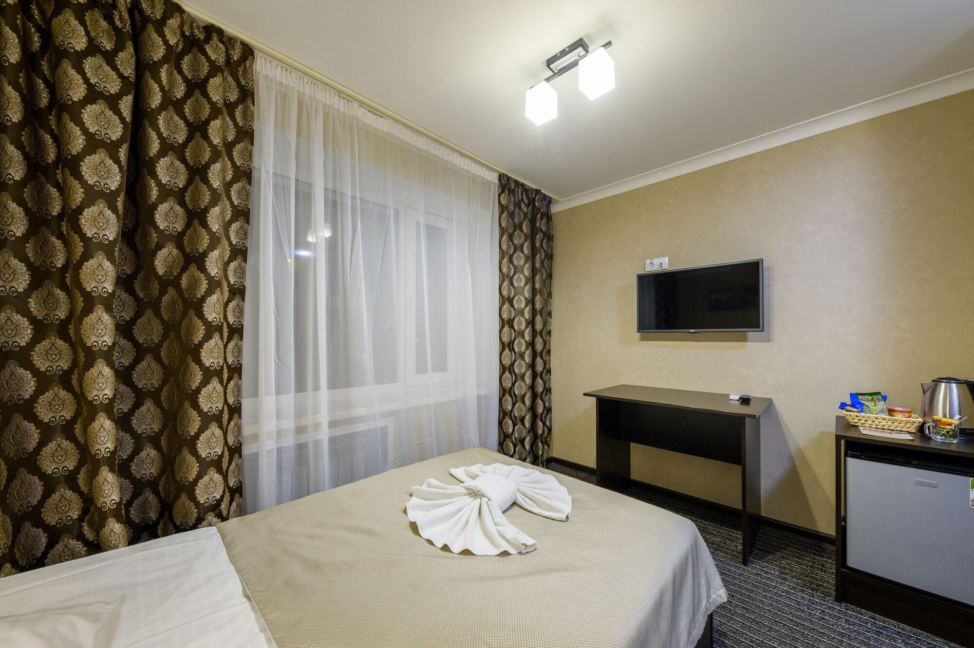 Otel Nivki 3*